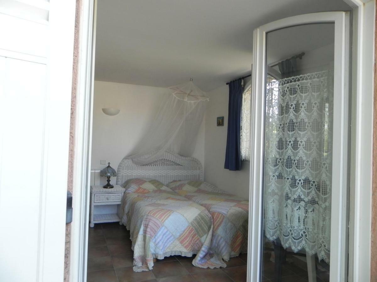 B&B Le Clos Des Vignes Saint Raphael Exterior photo